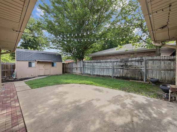 2529 W 12th Street , Dallas Texas 75211