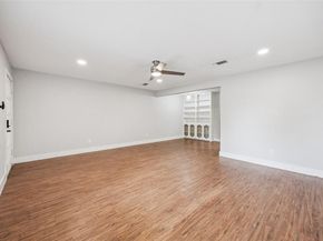 2529 W 12th Street , Dallas Texas 75211