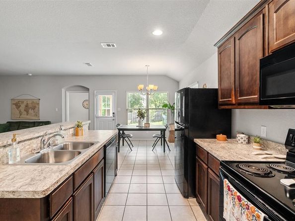 838 E Harvey Avenue , Fort Worth Texas 76104