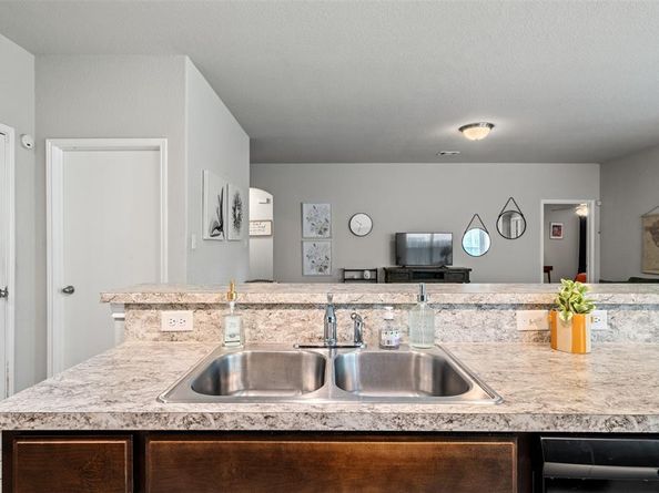 838 E Harvey Avenue , Fort Worth Texas 76104