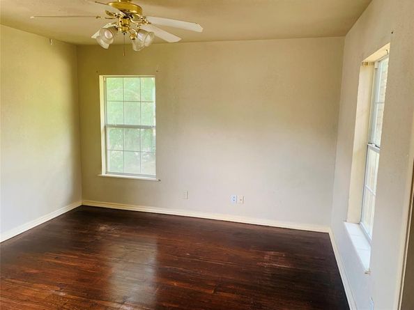 7308  Ravehill Lane , Dallas Texas 75227