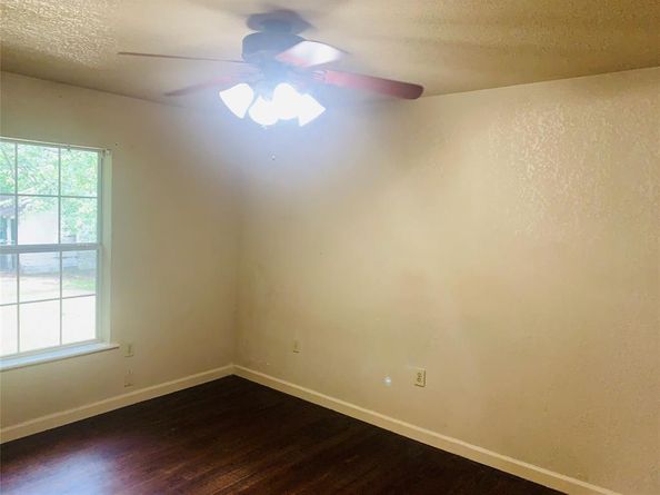 7308  Ravehill Lane , Dallas Texas 75227