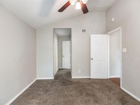 818  Edgemont Drive , Arlington Texas 76017