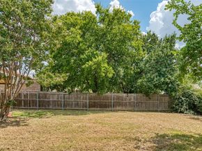 818  Edgemont Drive , Arlington Texas 76017