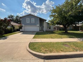 2113  Via Del Norte  , Carrollton Texas 75006