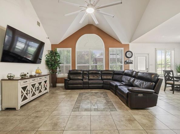 1973  Garrison Way , Garland Texas 75040