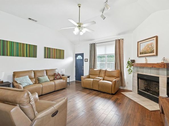 3201  Windridge Lane , Corinth Texas 76208