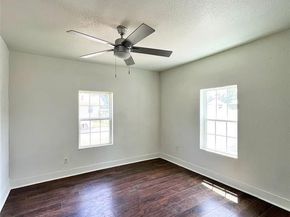 601  Blevins Street , Fort Worth Texas 76111