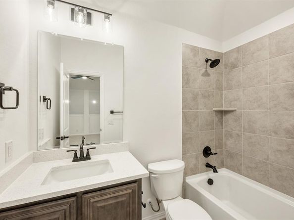 817  Twisted Leaf Lane , Little Elm Texas 76227