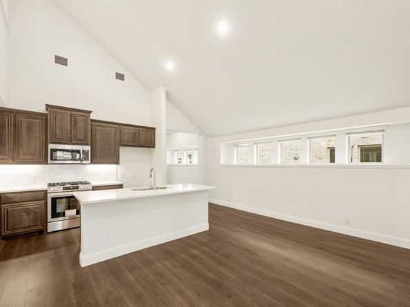 817  Twisted Leaf Lane , Little Elm Texas 76227