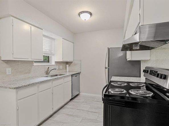 910  Sara Dunn Drive , Garland Texas 75042