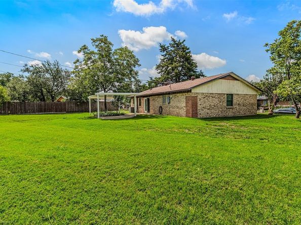 910  Sara Dunn Drive , Garland Texas 75042