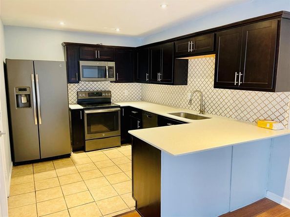 3121  Park Lane  1105, Dallas Texas 75220