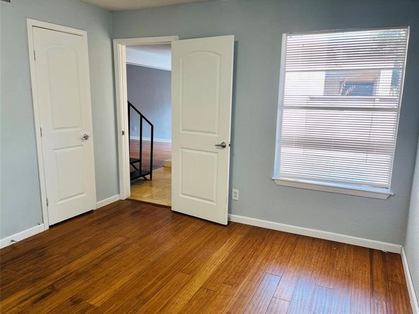 3121  Park Lane  1105, Dallas Texas 75220