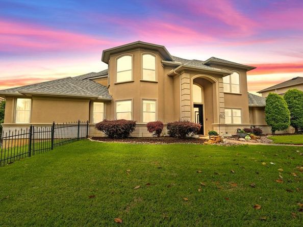 1000  Clear Lake Court , Colleyville Texas 76034
