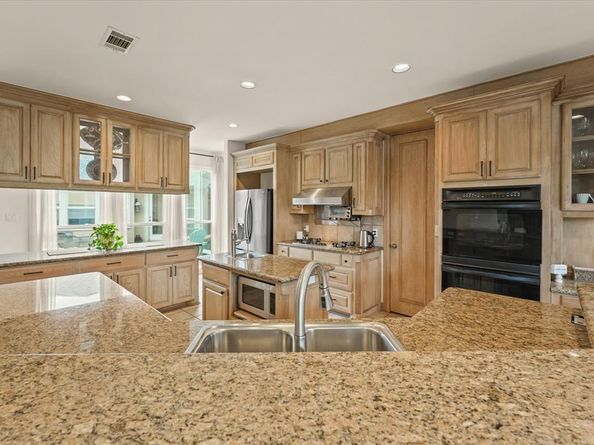 1000  Clear Lake Court , Colleyville Texas 76034