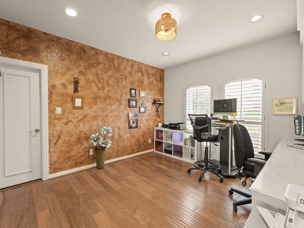 1000  Clear Lake Court , Colleyville Texas 76034