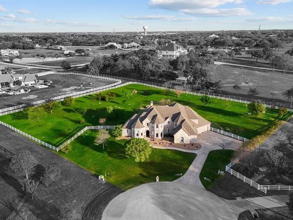 1232  Appaloosa Court , Bartonville Texas 76226