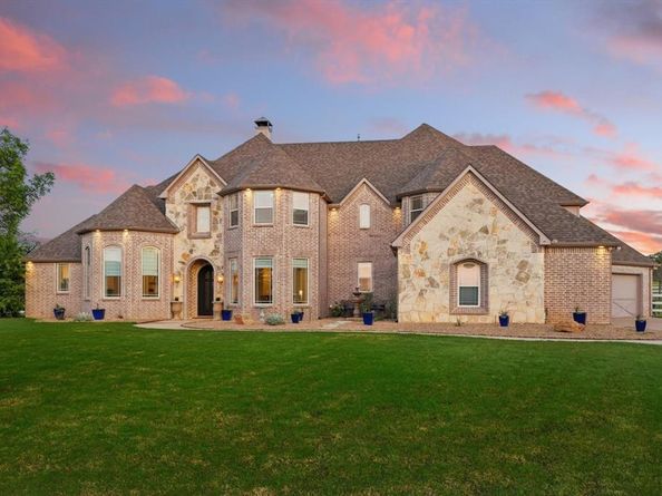 1232  Appaloosa Court , Bartonville Texas 76226