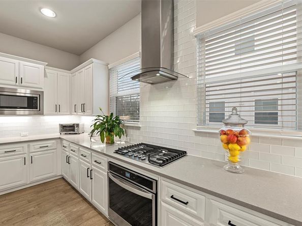 2656  El Camino Lane , Dallas Texas 75212