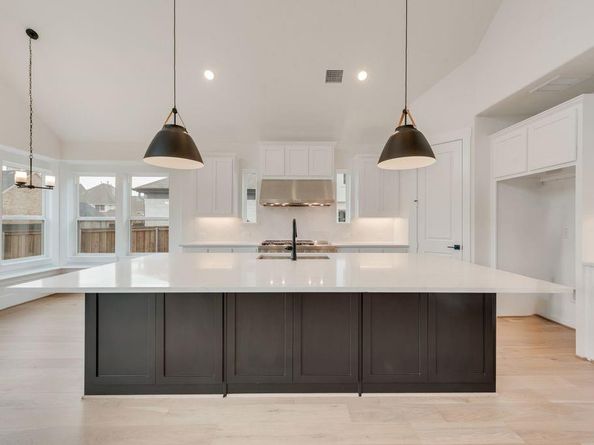 1813  Cousins Trail , Frisco Texas 75034