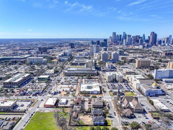 4112  Junius Street , Dallas Texas 75246