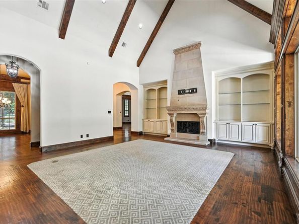 6300  Preferred Drive , Fort Worth Texas 76179