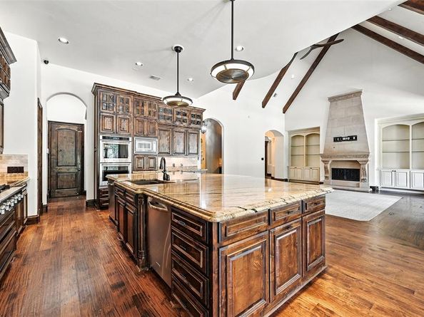 6300  Preferred Drive , Fort Worth Texas 76179