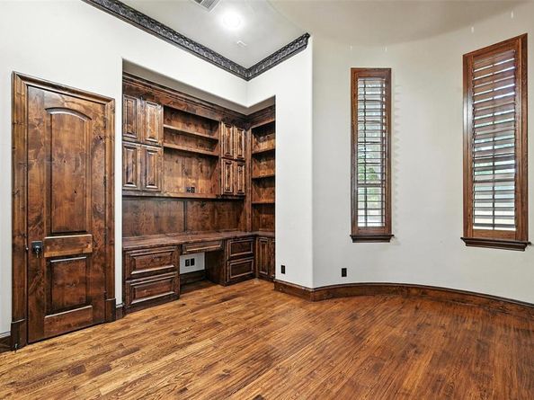 6300  Preferred Drive , Fort Worth Texas 76179