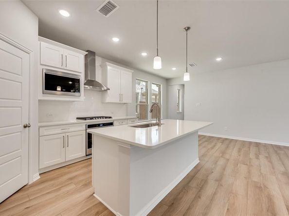 3112  Arthurdale Street , Celina Texas 75009