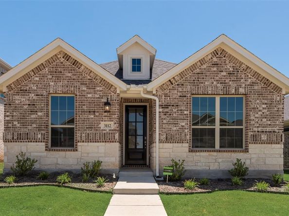 3112  Arthurdale Street , Celina Texas 75009