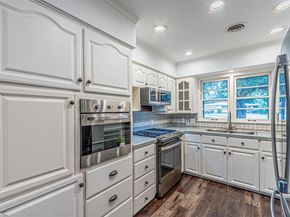 1201  Wilshire Boulevard , Arlington Texas 76012