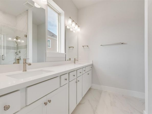 921  Ash Road , Plano Texas 75075