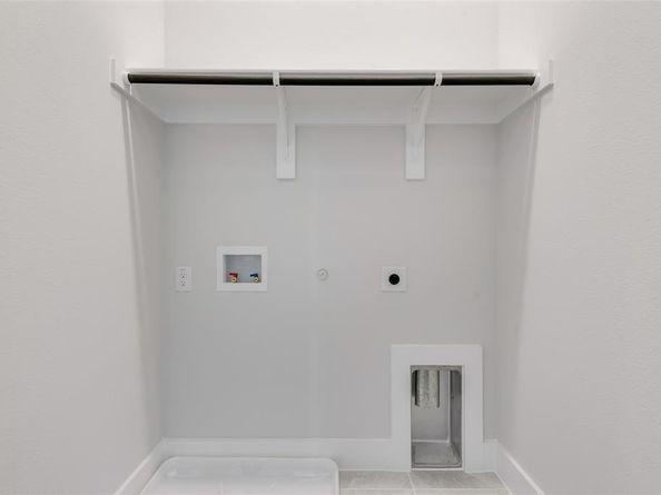 921  Ash Road , Plano Texas 75075