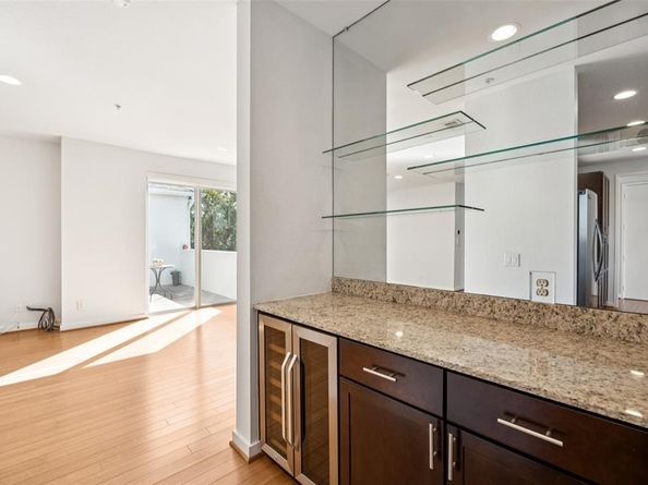 4319  Bowser Avenue  303, Dallas Texas 75219