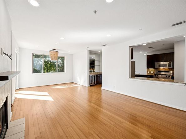 4319  Bowser Avenue  303, Dallas Texas 75219