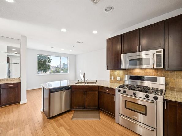 4319  Bowser Avenue  303, Dallas Texas 75219