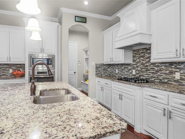 3813 S Brookridge Court , Bedford Texas 76021