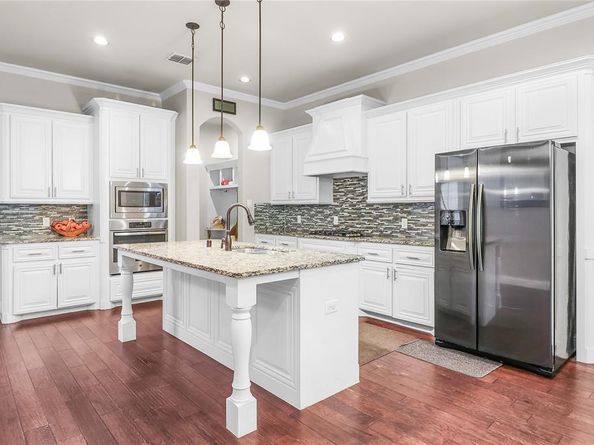 3813 S Brookridge Court , Bedford Texas 76021