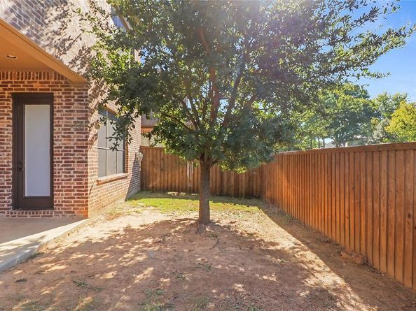 3813 S Brookridge Court , Bedford Texas 76021