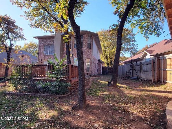 1637  Arbor Ridge Drive , Fort Worth Texas 76112