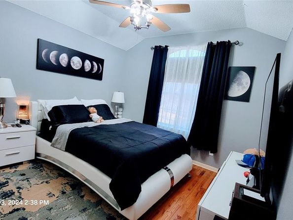1637  Arbor Ridge Drive , Fort Worth Texas 76112