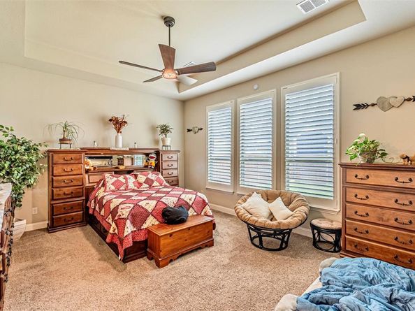 1507  Viridian Park Lane , Arlington Texas 76005