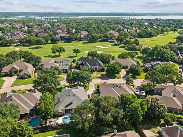 10  Fair Green Drive , Trophy Club Texas 76262