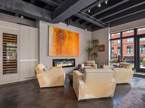 715  Jones Street , Fort Worth Texas 76102