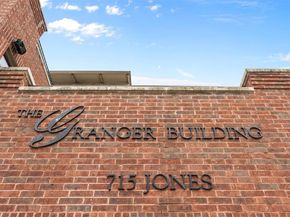 715  Jones Street , Fort Worth Texas 76102