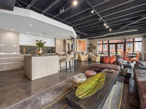 715  Jones Street , Fort Worth Texas 76102