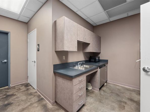 715  Jones Street , Fort Worth Texas 76102