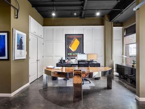 715  Jones Street , Fort Worth Texas 76102