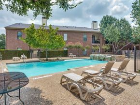 3253  Donnelly Circle  803, Fort Worth Texas 76107